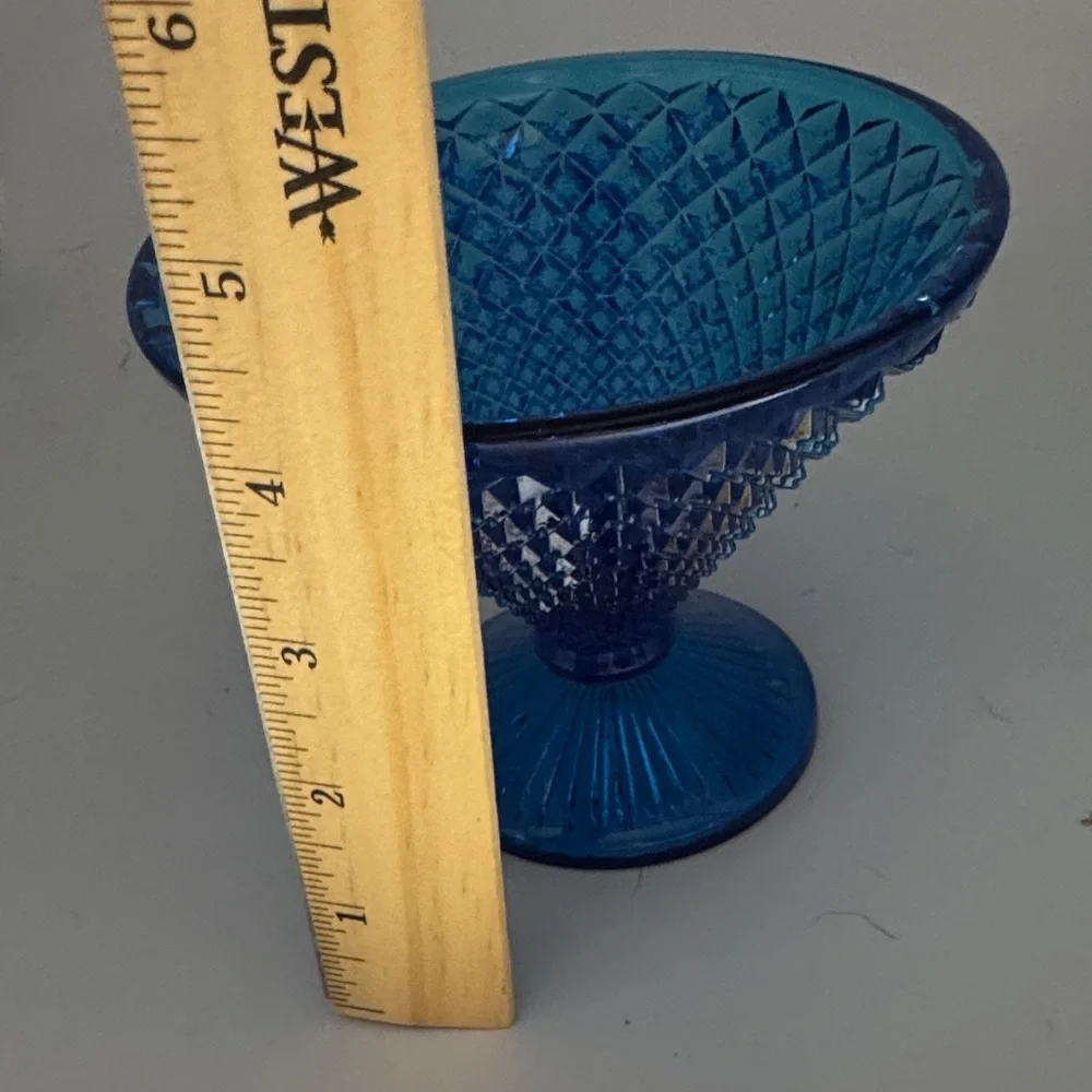 Blue Glass Diamond Pattern Candy Dish - Picture 4 of 5